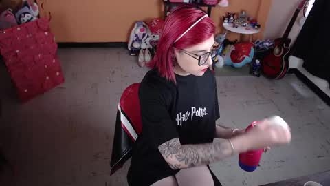 Miss Mia online show from 03-07-25, 04:33