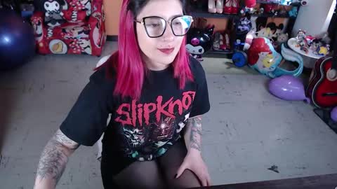 Miss Mia online show from 10-06-25, 02:14