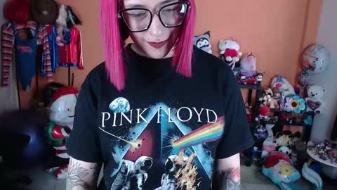 Miss Mia online show from 12-01-25, 07:41