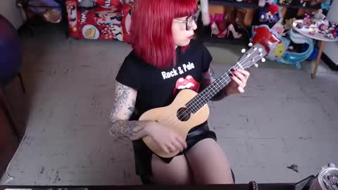 Miss Mia online show from 02-11-26, 08:03