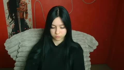 Mia online show from 03-09-26, 12:31