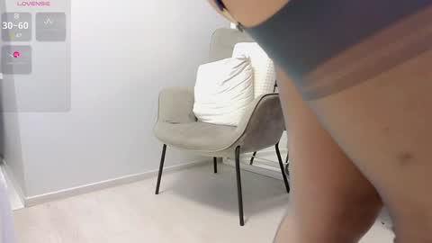 Snapshot of missmiamor chatting on 12-16-24, 05:11 Mia online show from 12-16-24, 05:11