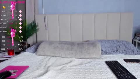 Snapshot of missmiatv chatting on 12-18-24, 07:04 missmiatv online show from 12-18-24, 07:04