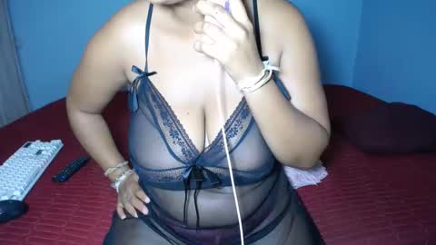 mimmi online show from 02-13-25, 03:03