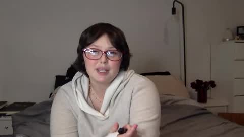 Snapshot of missmistressmal chatting on 11-24-25, 02:44 missmistressmal online show from 11-24-25, 02:44