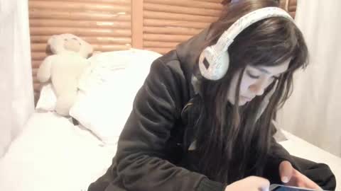 sarah online show from 02-10-25, 01:46