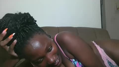 pretty gal online show from 10-27-25, 07:40