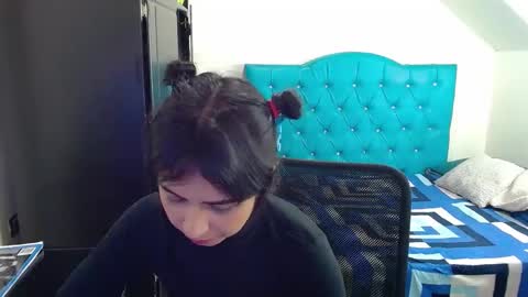 Snapshot of misspurple4 chatting on 01-25-25, 02:04 kassandra online show from 01-25-25, 02:04