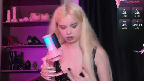 Misss Lola Angel online show from 12-06-24, 02:17