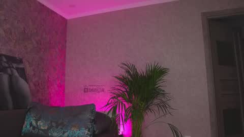 Eva online show from 09-14-25, 04:11