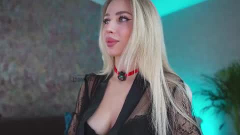 Eva online show from 11-30-25, 12:36