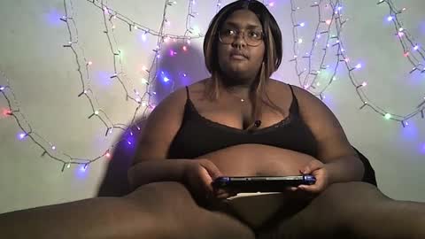 Misstrezzkristina online show from 02-27-25, 04:09