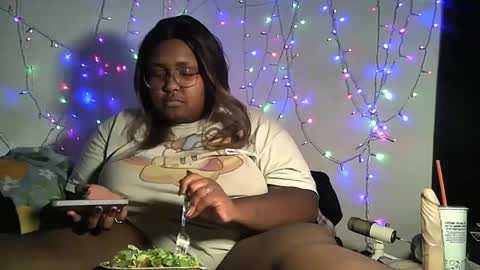 Misstrezzkristina online show from 03-01-25, 03:32