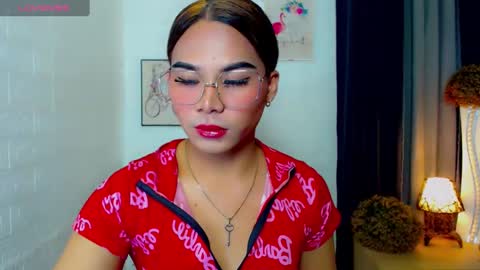 misstrishontop online show from 02-10-25, 09:25