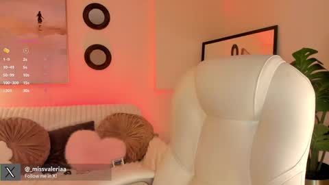 Snapshot of missvaleriaa chatting on 05-08-26, 02:11 Valeria Davila online show from 05-08-26, 02:11
