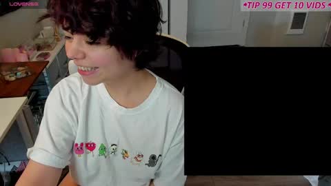 V Nessa online show from 04-22-26, 06:42