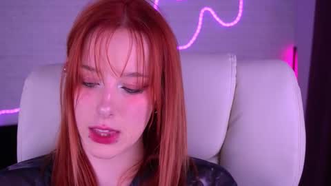 MissVelora online show from 11-07-25, 08:42