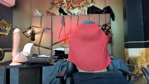 Snapshot of missvictoriia chatting on 05-09-26, 01:05 Victoria online show from 05-09-26, 01:05