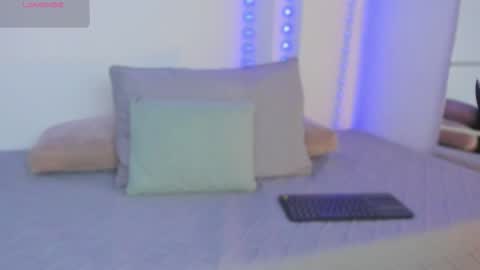 Violetta online show from 10-24-25, 02:46