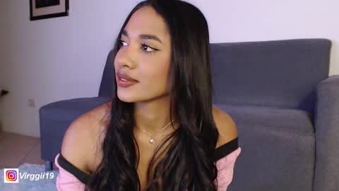 missvirggii online show from 02-11-25, 06:55