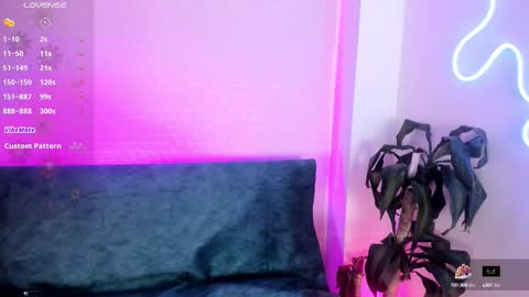 Pau OFmissweetpeach online show from 09-13-25, 11:15