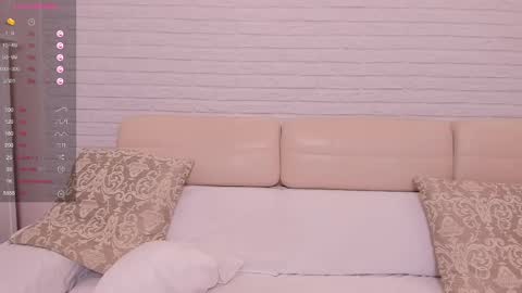 missxcaprice online show from 03-09-25, 05:55