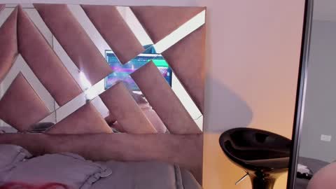 Snapshot of missy_davis chatting on 01-22-25, 10:15 Miss online show from 01-22-25, 10:15