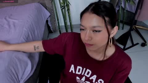 Snapshot of missy_davis chatting on 01-28-25, 02:32 Miss online show from 01-28-25, 02:32