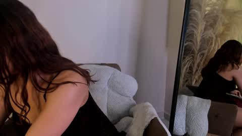 Snapshot of missy_davis chatting on 01-30-25, 11:45 Miss online show from 01-30-25, 11:45