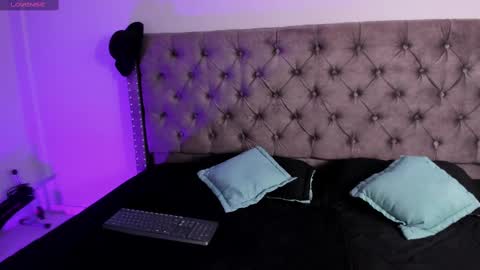 Snapshot of missy_davis chatting on 09-11-25, 08:31 Miss online show from 09-11-25, 08:31