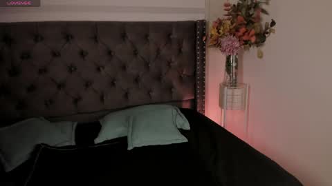 Miss online show from 04-26-26, 08:28