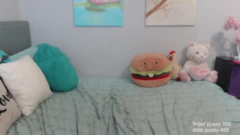 Snapshot of missyinpinkk chatting on 02-20-25, 06:50 Missy online show from 02-20-25, 06:50