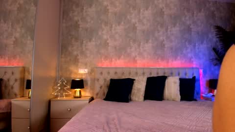 Snapshot of missyrai chatting on 11-28-25, 09:56 Raisa online show from 11-28-25, 09:56