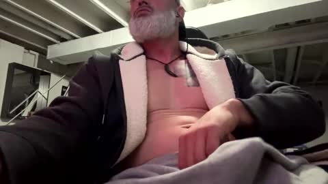 AJ online show from 12-21-25, 06:53