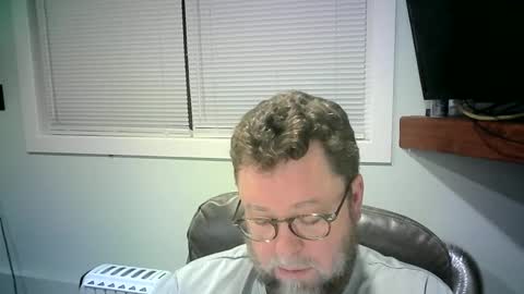 Mr. Happy online show from 02-01-25, 06:32