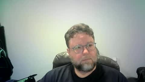 Mr. Happy online show from 10-30-25, 05:20