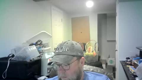 Mr. Happy online show from 03-13-26, 08:54