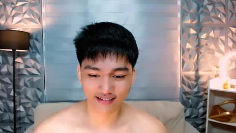 SAINT SACHI  will make your day  online show from 12-28-24, 04:09