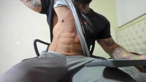 Snapshot of mister_venom chatting on 10-20-25, 03:07 venom online show from 10-20-25, 03:07