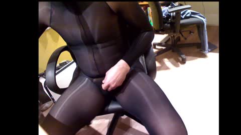 Snapshot of misterbobbyxx chatting on 01-12-25, 03:17 misterbobbyxx online show from 01-12-25, 03:17