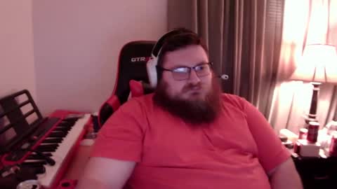 Snapshot of mistermac935 chatting on 12-18-24, 09:47 mistermac935 online show from 12-18-24, 09:47