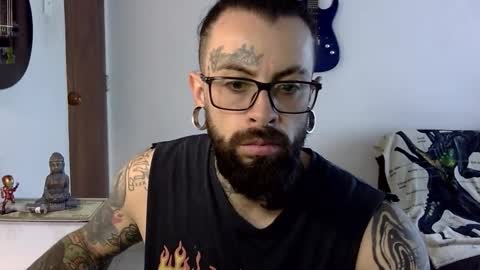 Snapshot of misternocturne chatting on 09-11-25, 04:40 misternocturne online show from 09-11-25, 04:40