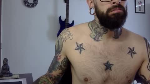 Snapshot of misternocturne chatting on 09-21-25, 02:29 misternocturne online show from 09-21-25, 02:29