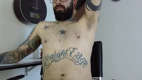 Snapshot of misternocturne chatting on 10-10-25, 05:01 misternocturne online show from 10-10-25, 05:01