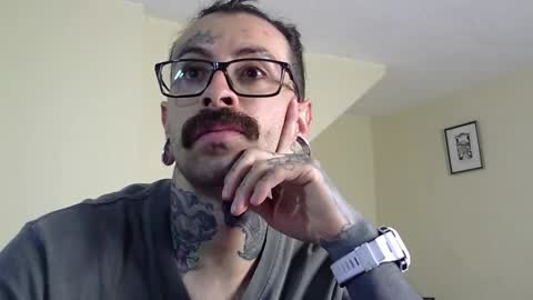 Snapshot of misternocturne chatting on 11-25-25, 03:56 misternocturne online show from 11-25-25, 03:56