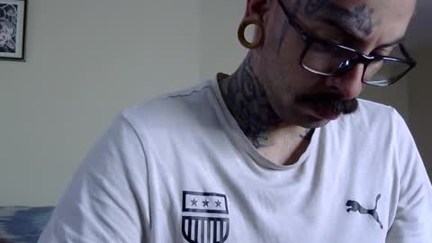 Snapshot of misternocturne chatting on 11-30-25, 03:16 misternocturne online show from 11-30-25, 03:16