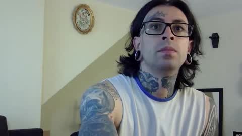 Snapshot of misternocturne chatting on 12-14-25, 04:12 misternocturne online show from 12-14-25, 04:12