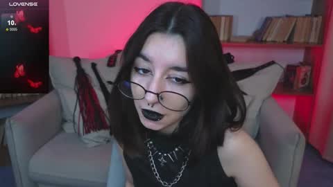 Snapshot of mistress__marcelline chatting on 09-14-25, 09:52 Marcelline online show from 09-14-25, 09:52