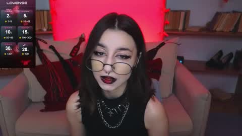 Snapshot of mistress__marcelline chatting on 10-05-25, 09:51 Marcelline online show from 10-05-25, 09:51