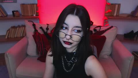 Snapshot of mistress__marcelline chatting on 10-11-25, 09:52 Marcelline online show from 10-11-25, 09:52